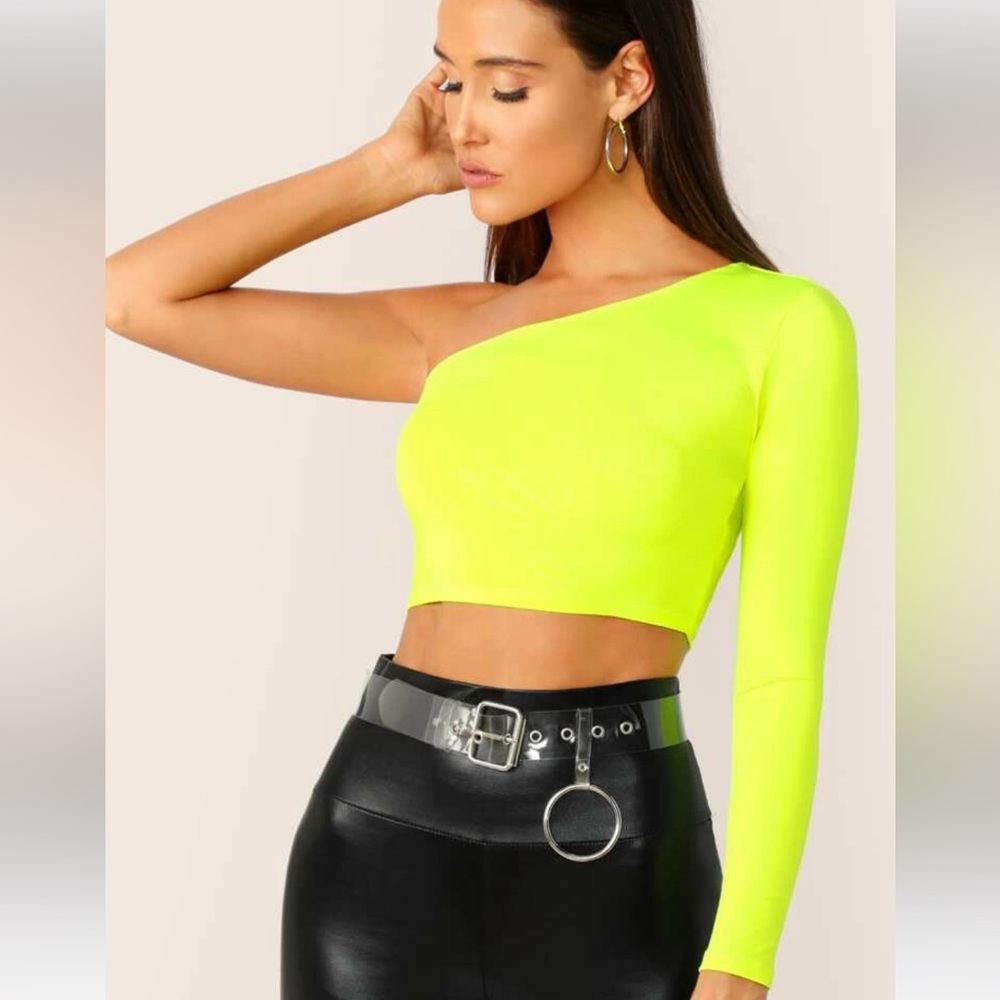 NWOT neon green top size 4
